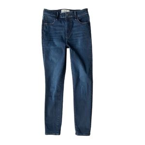 Abercrombie & Fitch Super Skinny High Rise Jeans 27 / 4 Short